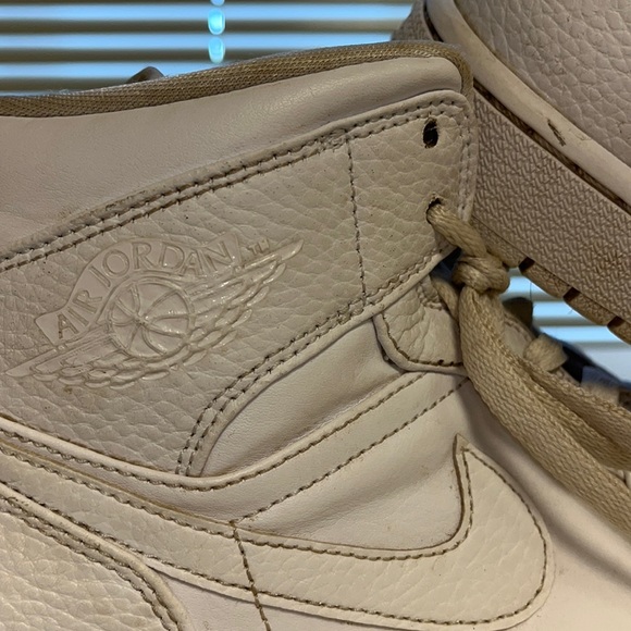 Jordan 1s - Picture 3 of 6